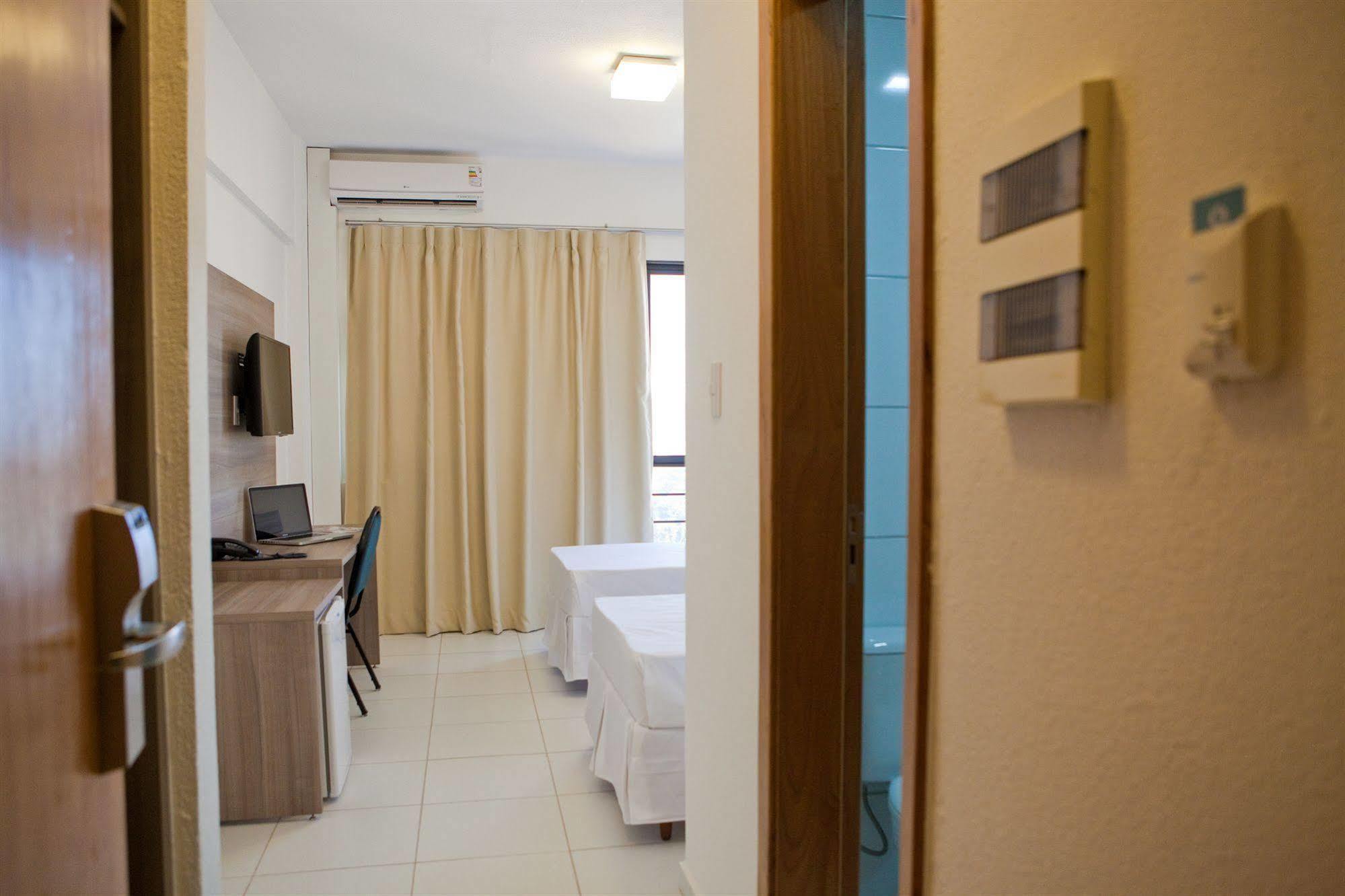 Getullio Hotel Cuiabá Extérieur photo